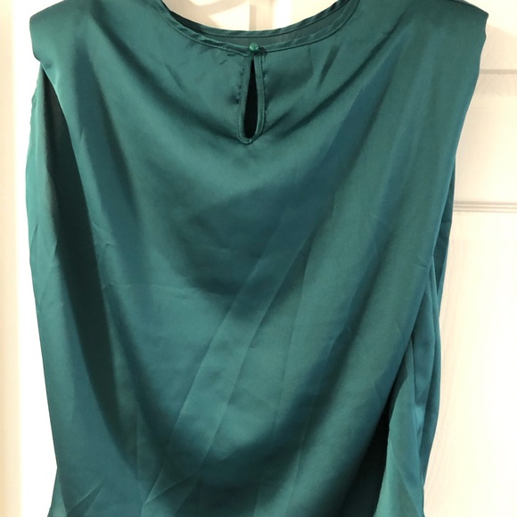 Teal, red, purple silky sleeveless - Picture 2 of 5